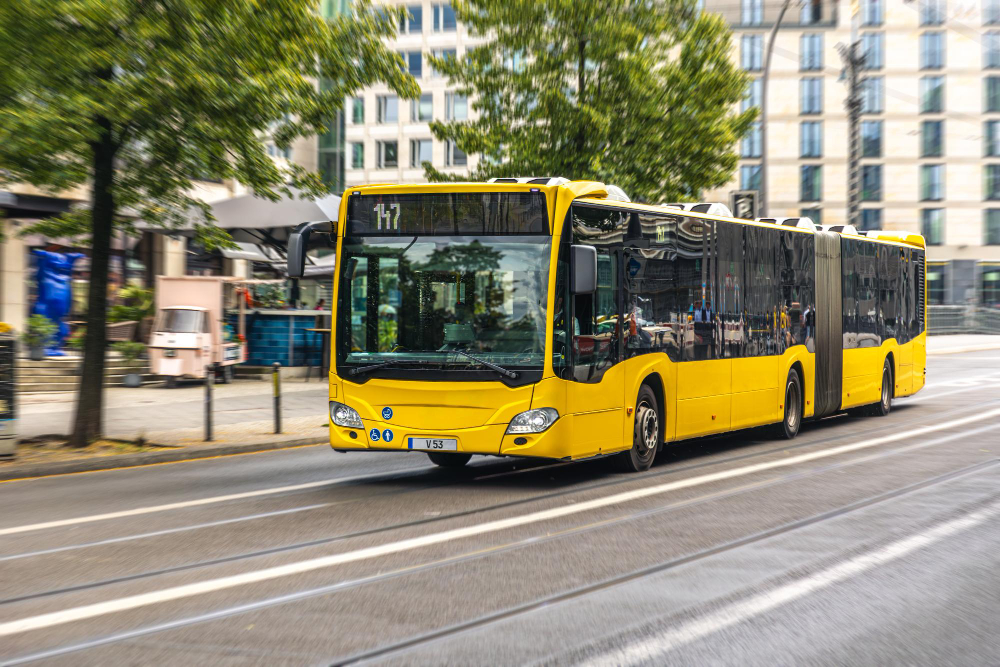 Brașovul face un pas important: transportul public devine gratuit în fiecare vineri pentru toți