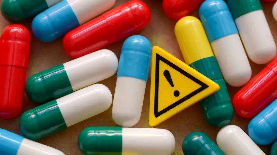 Combinații periculoase de suplimente: de ce nu e bine să le iei „la grămadă”