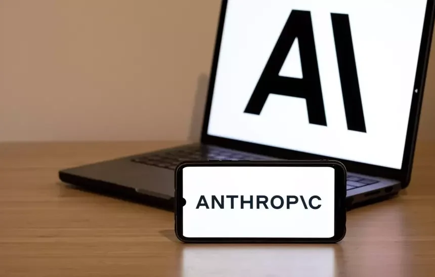 Anthropic depășește OpenAI la venituri