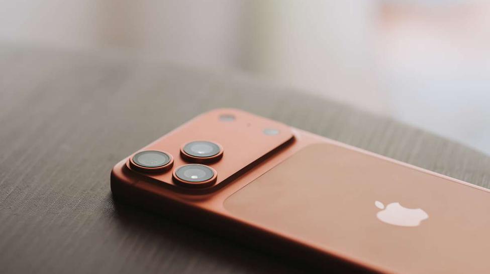 iPhone 18 Pro ar putea veni cu upgrade-uri importante la modem și baterie