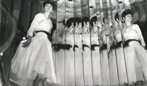 Chanel, simbol al eleganței absolute: povestea brandului care a schimbat moda pentru totdeauna