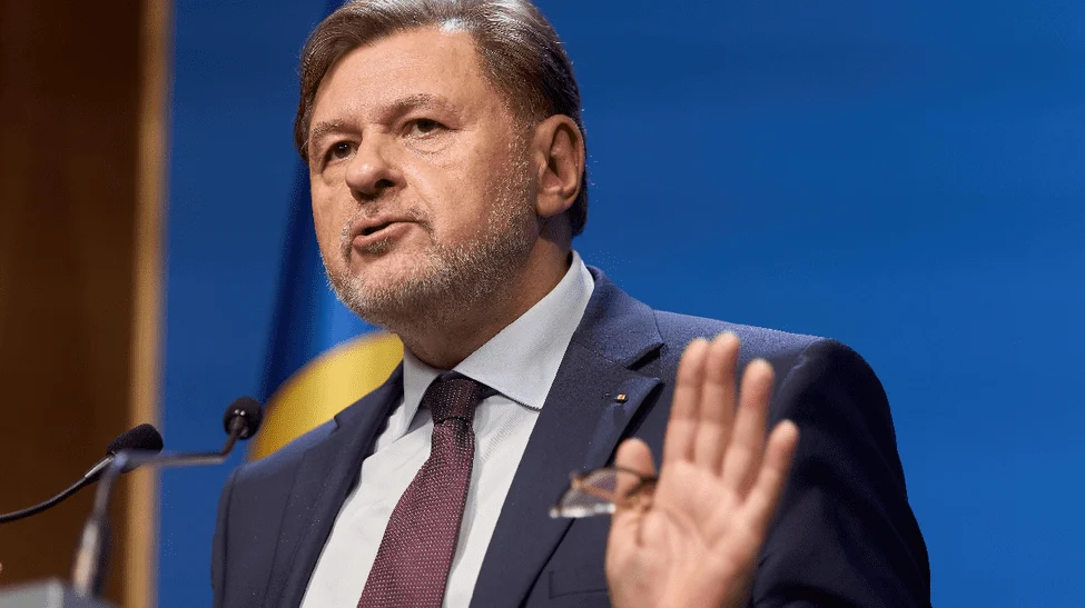 Document: Alexandru Rafila i-ar fi cerut lui Nicolae Ciucă să nu modifice contractul cu Pfizer