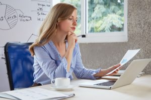 Cum să folosești ChatGPT pentru a crește productivitatea la birou