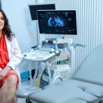 Infertilitatea masculină poate avea cauze neașteptate. Cum influențează oreionul, varicocelul și steroizii fertilitatea