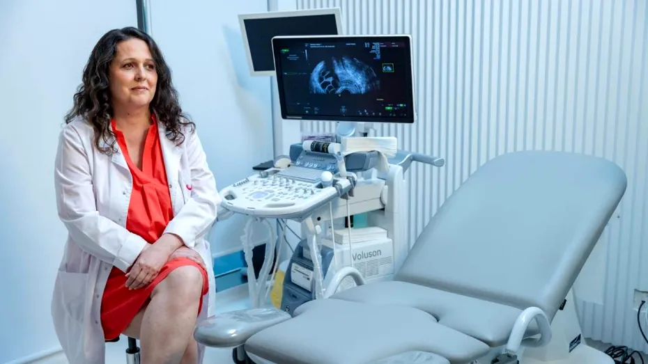 Infertilitatea masculină poate avea cauze neașteptate. Cum influențează oreionul, varicocelul și steroizii fertilitatea